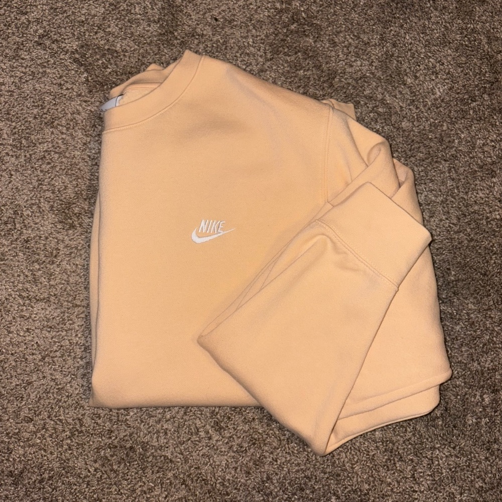 Nike Men's Pullover